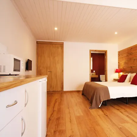Lusitania Bed & Breakfast 3*