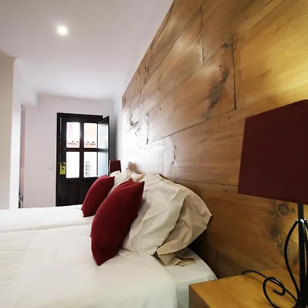 Lusitania Bed & Breakfast 3*