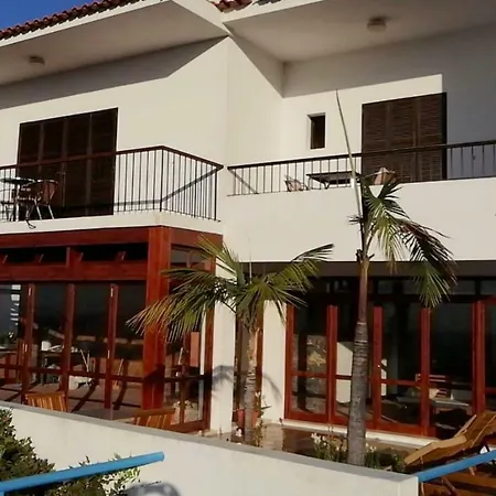 Bed & Breakfast Lusitania Funchal (Madeira)